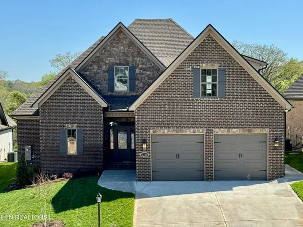 2126 Lantern Park Ln, Knoxville, TN 37932