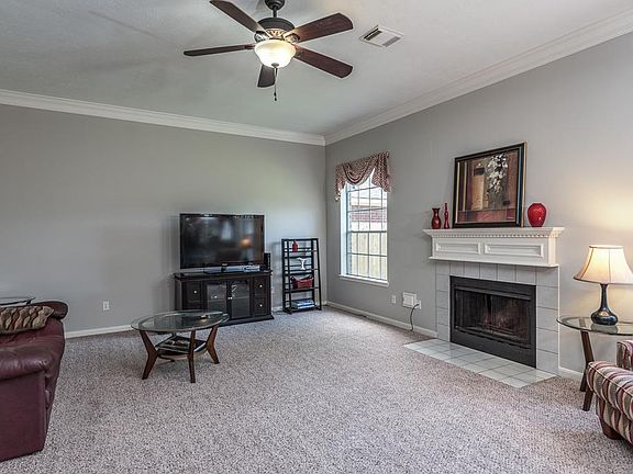 5th image of 4922 Magnolia Run Dr