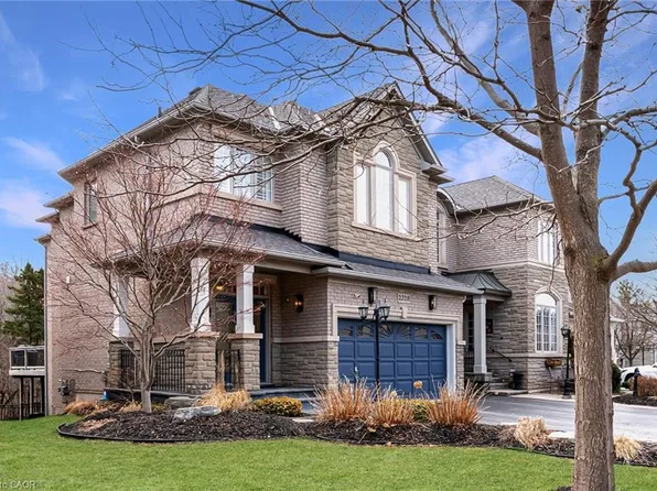 2328 Woodfield Rd, Oakville, ON L6H 6Y6