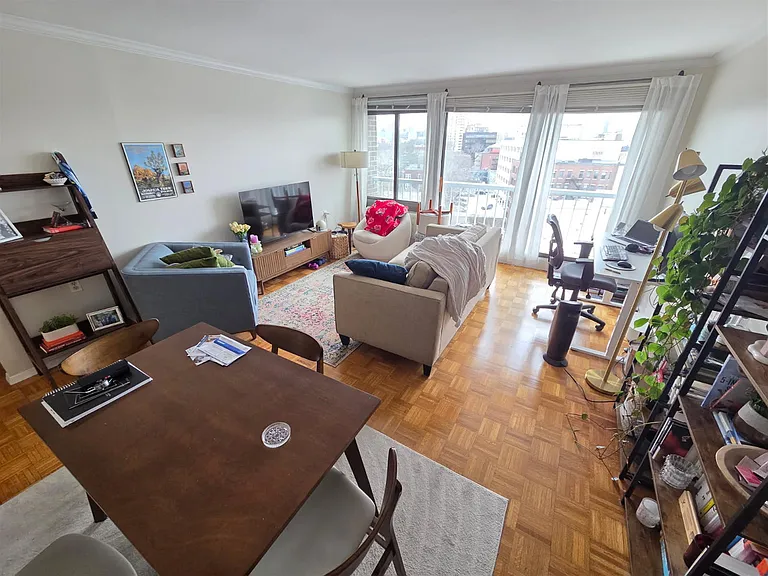 1105 Mass Ave #11H — Photo 3