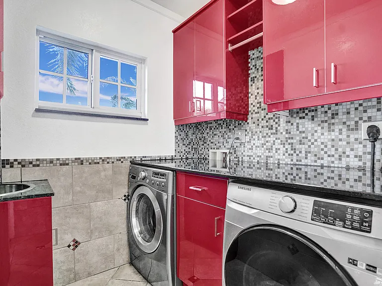 600 Circle Dr — Photo 29