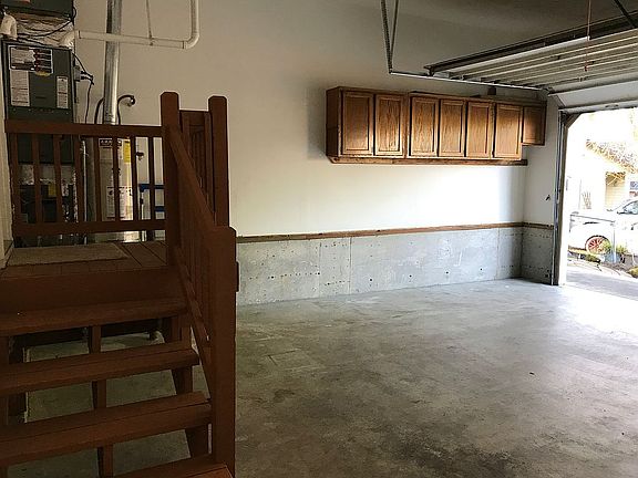 4th image of 15250 SE View Meadows Ln