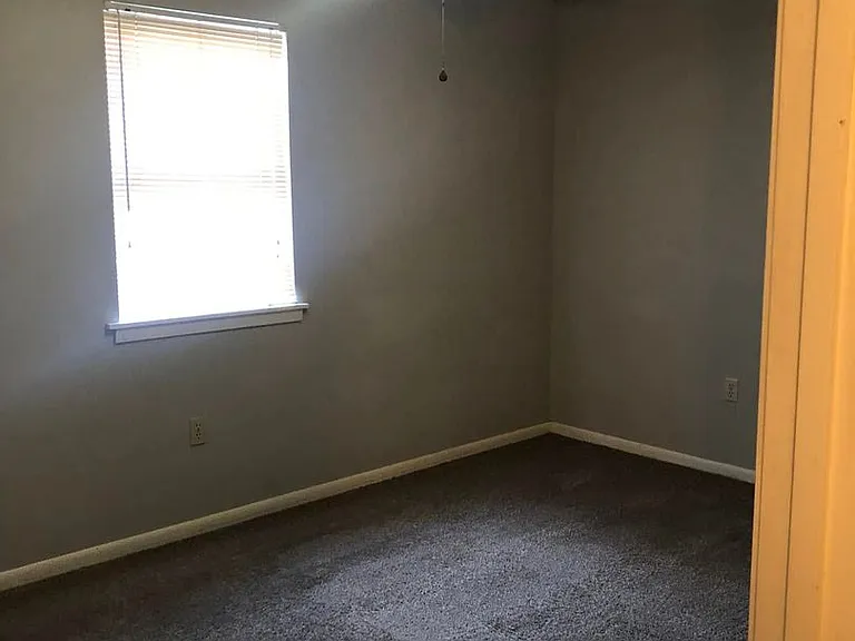 23 Hartwell Pl — Photo 3