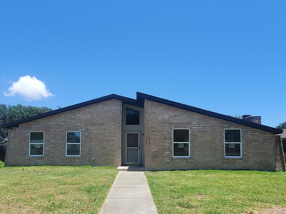 1st image of 119 Poesta Dr