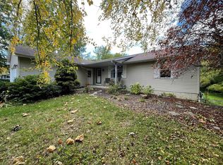 108 Westminster Dr, Mackinaw, IL 61755