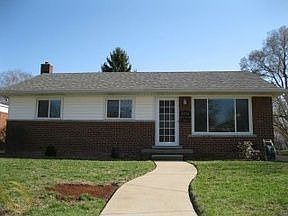5th image of 33221 Rosslyn Ave