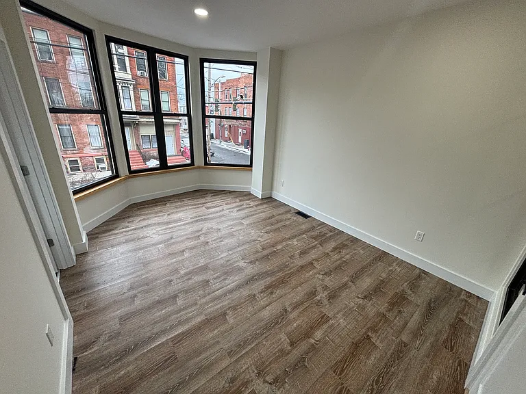 822 River St #3 — Photo 21