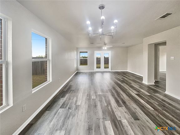 4th image of 2207 Napier Dr