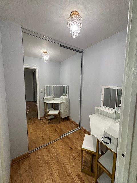 Bonus dressing room & comes with vanity!