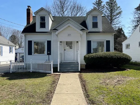 237 Kendall Pl, Elmira, NY 14901