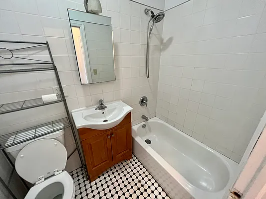 Rented by Highline Residential | media 20