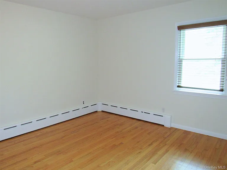 14 Piney Point Ave — Photo 19