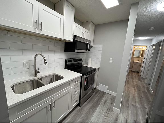 4th image of 2519 38th St NE #79