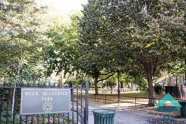 Rented by EXR | media 29