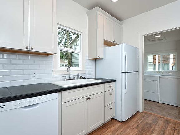 bran new appliances in kitchen
