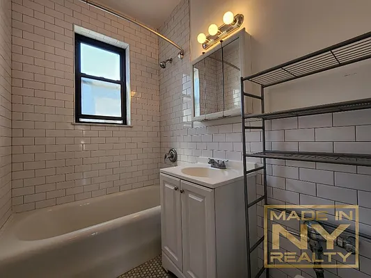 Rented by Made In NY Realty | media 10