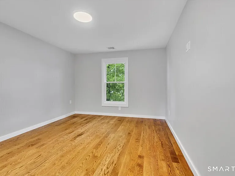 183 Bailey St — Photo 20