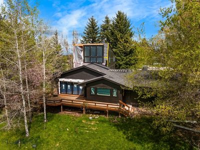 8454 Goldenstein Ln, Bozeman, MT, 59715