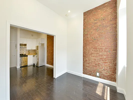 Rented by Cooper & Cooper Real Estate | media 12