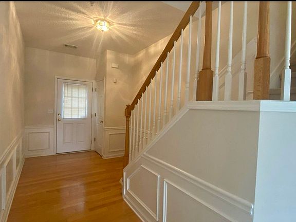 4th image of 230 Regent Sq #230