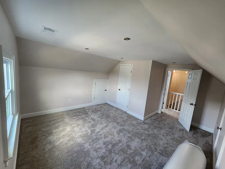 713 Windsor St SW — Photo 6