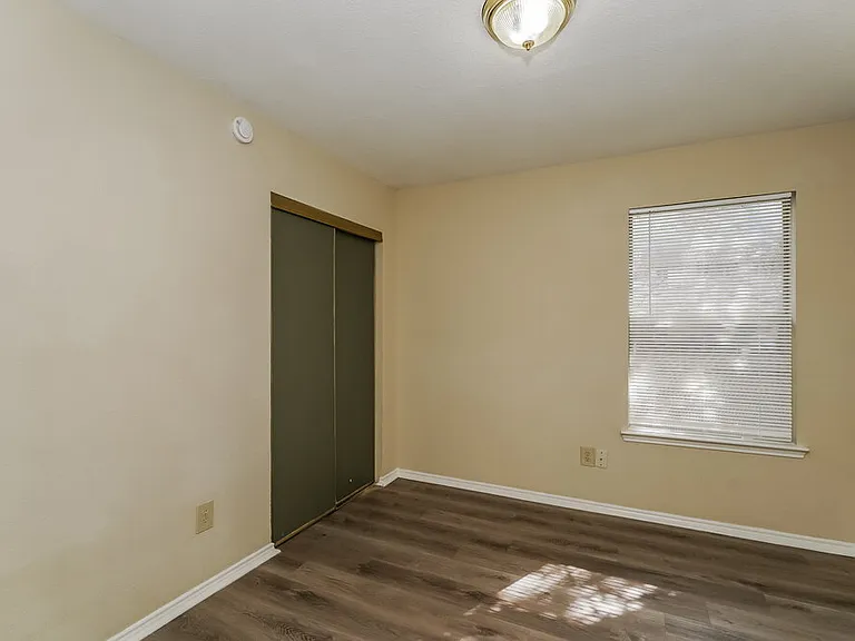 4001 Periwinkle Dr — Photo 14