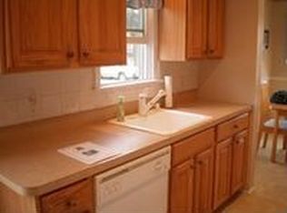 7 Elizabeth Ave, Oceanside, NY 11572