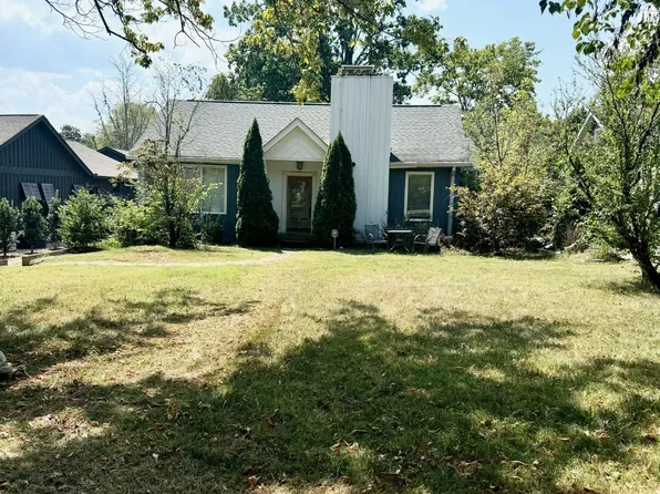 4403 Harding Pl, Nashville, TN 37205