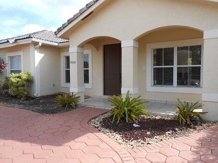 2nd image of 8874 NW 168th St