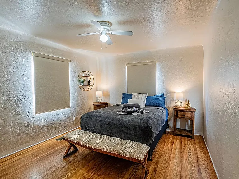 312 Quincy St NE — Photo 13