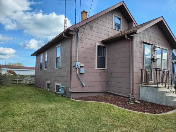 1805 Emmet STREET, Two Rivers, WI 54241