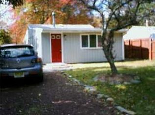 44 Maple St, Waretown, NJ 08758