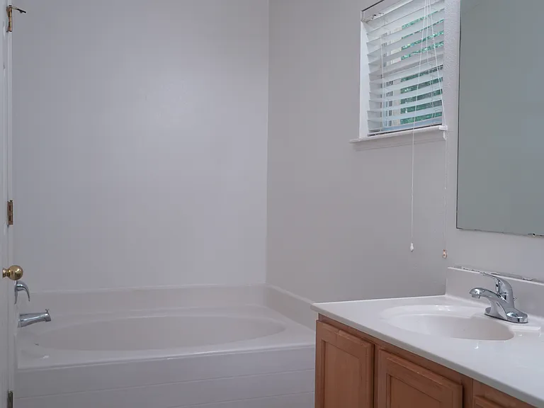 1026 Osprey Cove Cir — Photo 13