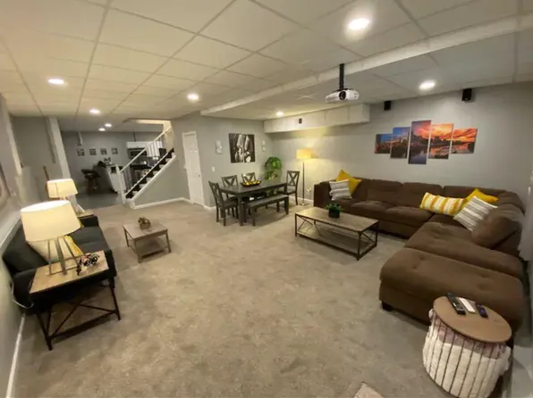 1113 Crestfield Dr, Nashville, TN 37211