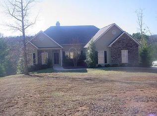 284 Mill Trace Ct, Cleveland, GA 30528
