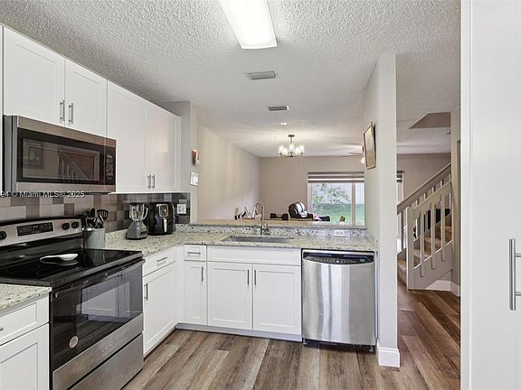 5th image of 20888 NW 1st St