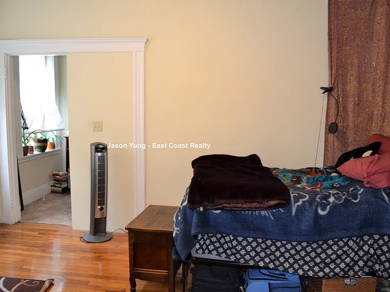 220 Kelton St #18 — Photo 7