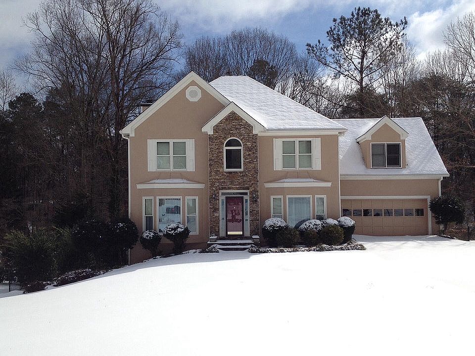 2nd image of 2045 Ivy Ln