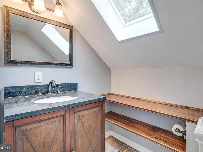 712 Freeman St — Photo 40