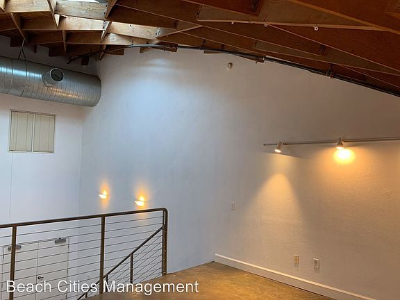 5th image of 278 Alamitos Ave APT 12