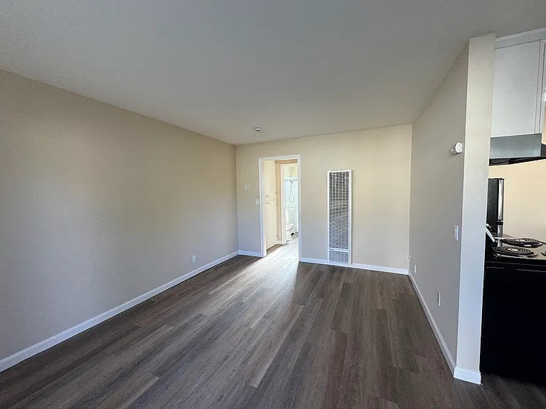 66 W Rincon Ave #B — Photo 3
