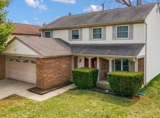 305 Abbey Ln, Vernon Hills, IL