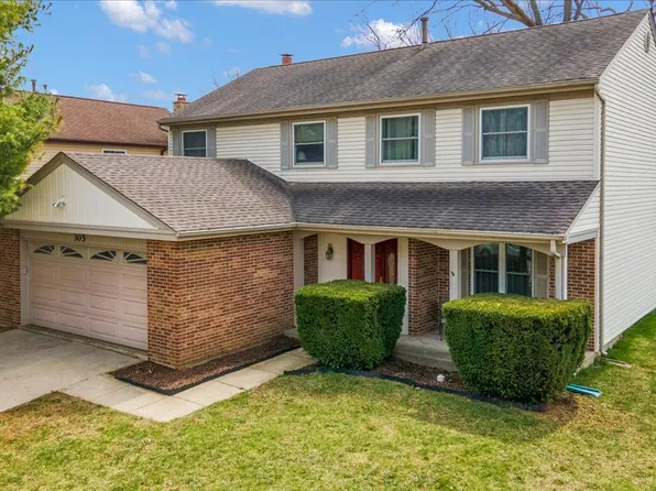 305 Abbey Ln, Vernon Hills, IL 60061