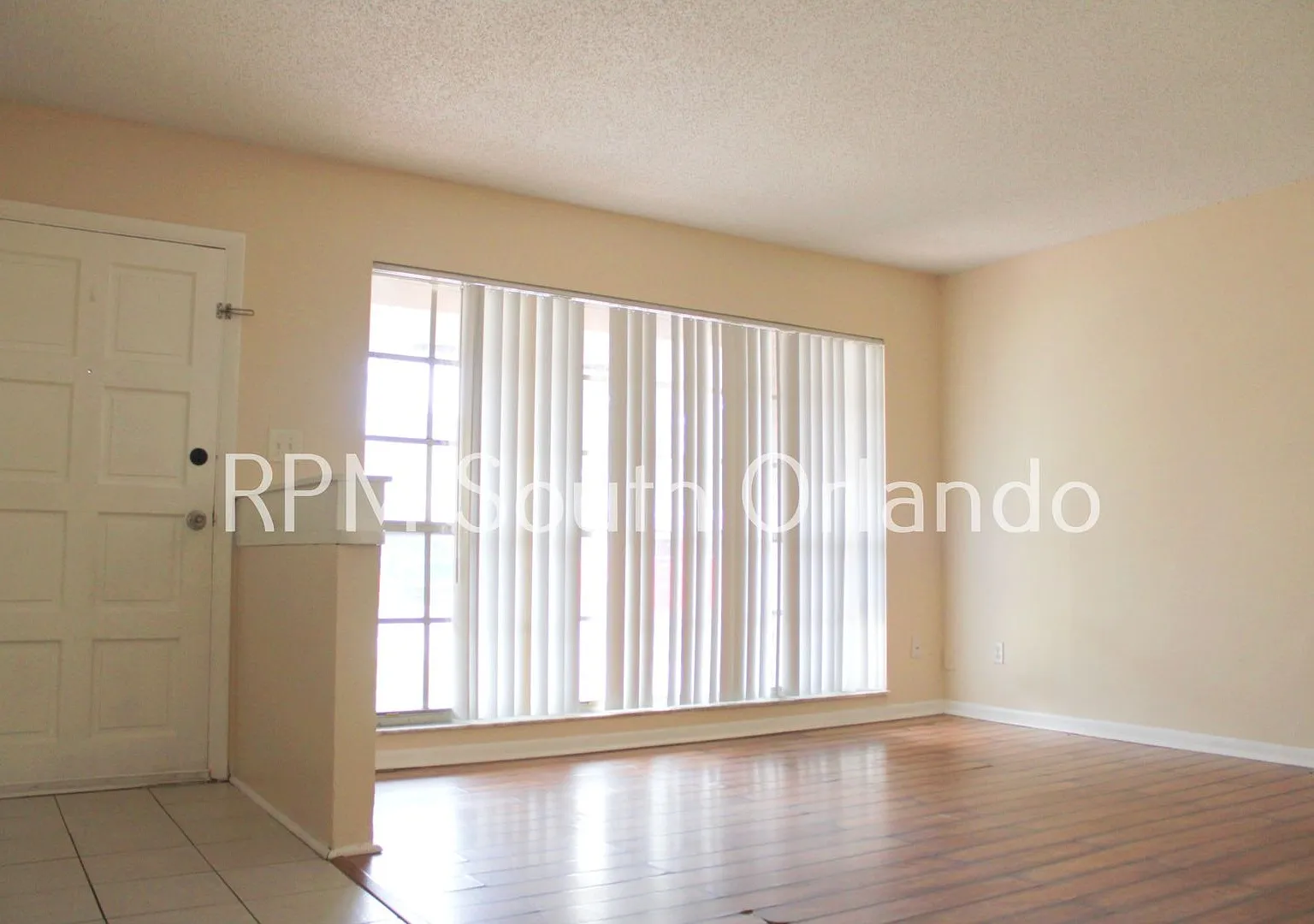 4 Bed / 2 Bath - In Lake Sparling Heights — Photo 2