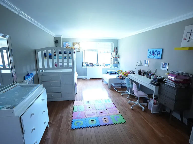 100 W 89th St #7F — Photo 10
