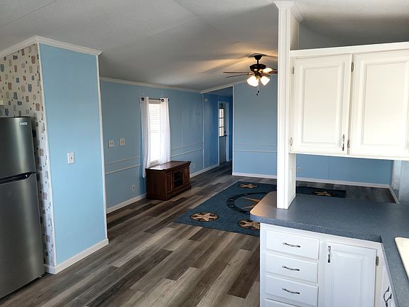 4th image of 135 Janecek Dr #A