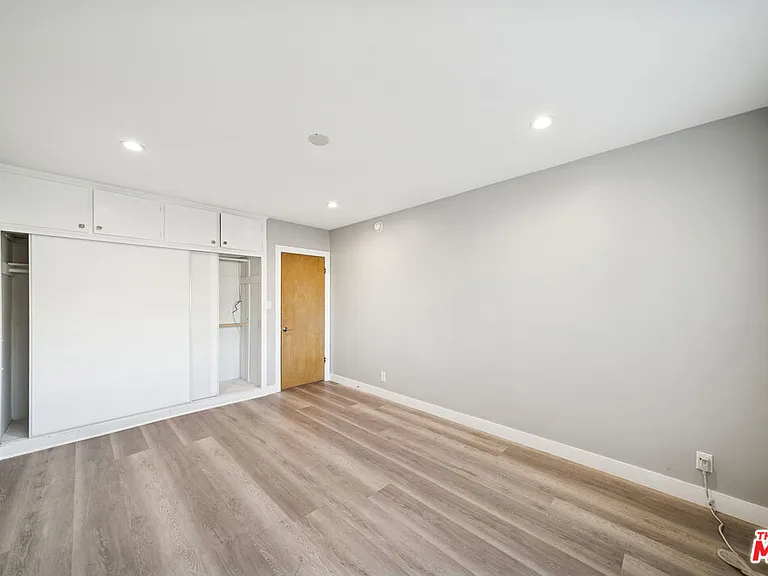 326 S Serrano Ave #4 — Photo 10