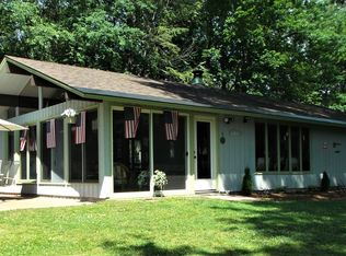 8 E Lake Rd, Mexico, NY 13114