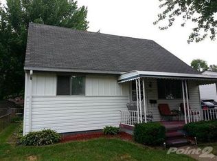 1253 Fall River Rd, Ypsilanti, MI 48198