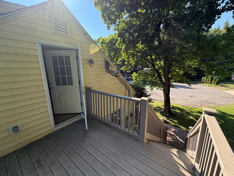 51 Pilgrim Dr #B — Photo 19